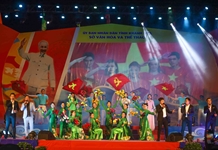 Chương trình biểu diễn nghệ thuật "Ngày hội non sông"