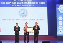 Công ty Cổ phần Nước giải khát Yến sào Khánh Hòa: 3 năm liên tiếp được vinh danh Top 10 thương hiệu được tin dùng nhất Việt Nam