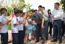 KỶ NIỆM NGÀY QUỐC TẾ THIẾU NHI 1-6: Chung tay bảo vệ, chăm sóc trẻ em