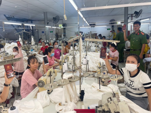 Dồn sức cho Đề án 06 Kỳ 2: “Chân đi, miệng nói, tay làm”