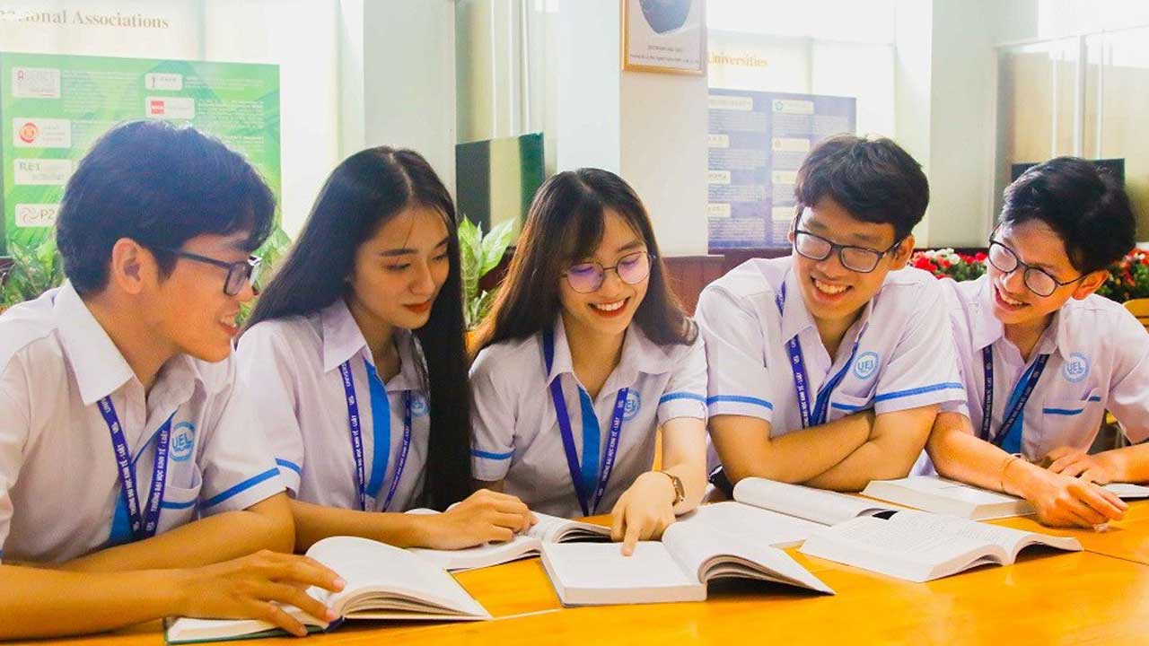 Xây dựng nền giáo dục quốc dân hiện đại, ngang tầm khu vực và thế giới – một chủ trương giàu tính khoa học và thực tiễn của Đảng trong kỷ nguyên phát triển mới