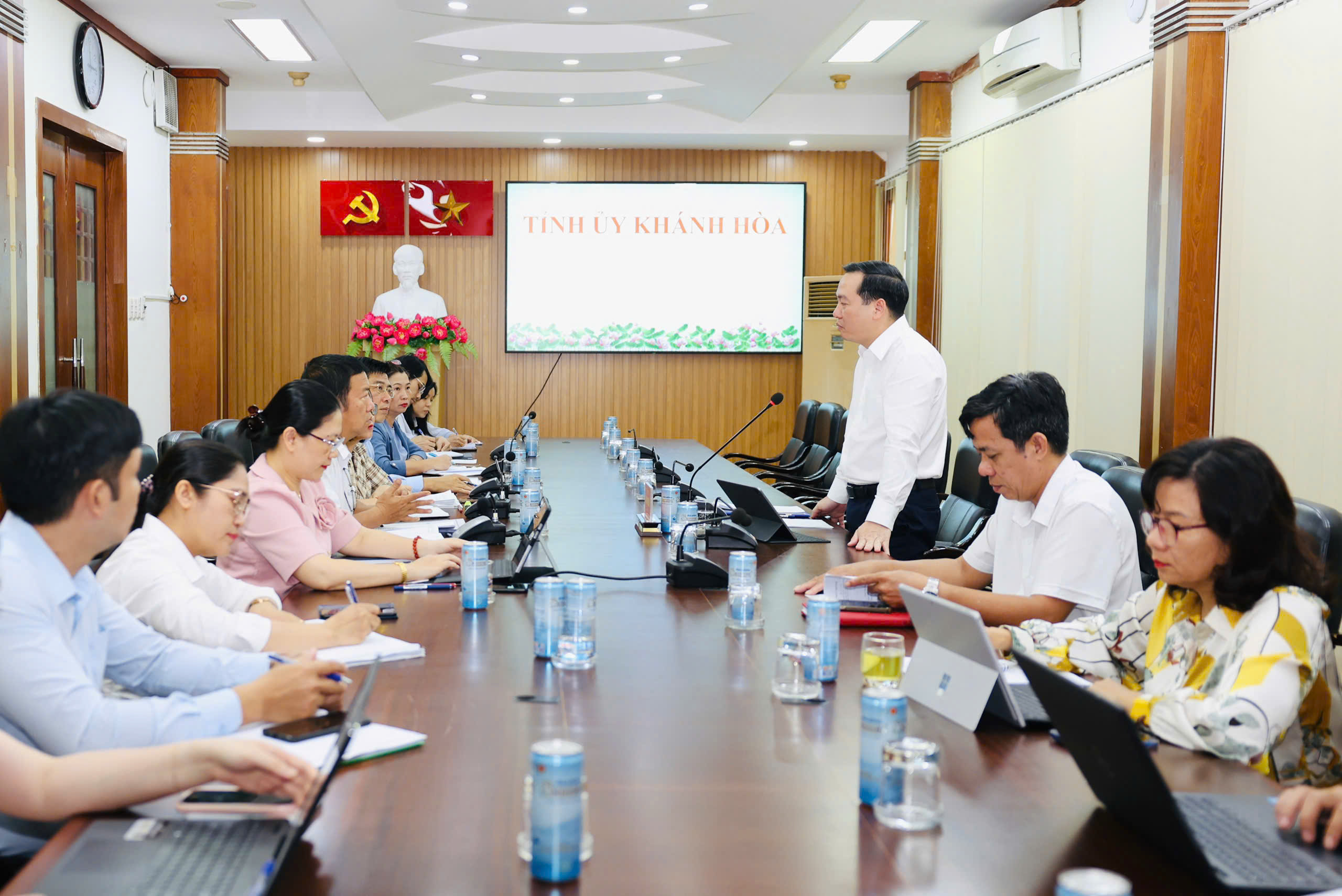 Để công tác Tuyên giáo và Dân vận thực sự trở thành cầu nối giữa Đảng và Nhân dân