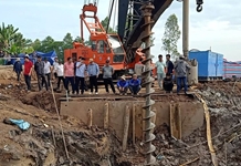 Thủ tướng chỉ đạo tập trung cứu nạn cháu bé rơi xuống ống cọc bê tông