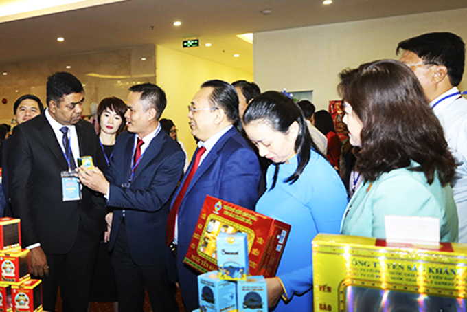 Thúc đẩy hợp tác với doanh nghiệp Ấn Độ