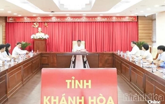 Thường trực Tỉnh ủy gặp mặt Đoàn đại biểu tỉnh Khánh Hòa dự Đại hội Công đoàn Việt Nam lần thứ XIV và Đại hội đại biểu toàn quốc Hội Nông dân Việt Nam lần thứ IX
