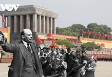 Xuyên tạc lịch sử - Trò hề của những kẻ cơ hội chính trị