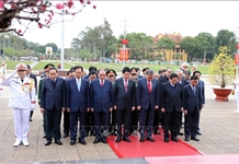 Lãnh đạo Đảng, Nhà nước vào Lăng viếng Chủ tịch Hồ Chí Minh