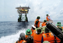 Quan điểm và giải pháp chính sách nhằm vượt qua thách thức về an ninh và chính trị ở biển Đông