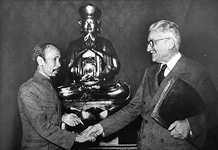 VÀI SUY NGHĨ VỀ TRƯỜNG PHÁI NGOẠI GIAO HỒ CHÍ MINH