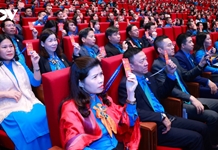 Ông Nguyễn Đình Khang giữ chức Chủ tịch Tổng Liên đoàn LĐ Việt Nam khóa XIII