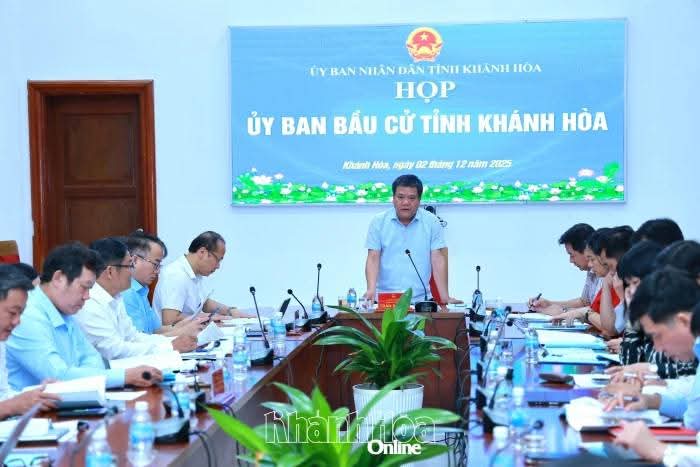 Thông qua một số nội dung chuẩn bị cho công tác tổ chức bầu cử