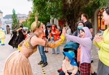 Chuẩn bị tốt các điều kiện phục vụ nhân dân đón Tết Nguyên đán Giáp Thìn