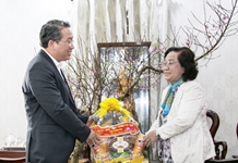 Bí thư Tỉnh ủy Nguyễn Hải Ninh thăm, chúc Tết lãnh đạo chủ chốt của tỉnh và trao quà Tết cho gia đình chiến sĩ Trường Sa có hoàn cảnh khó khăn