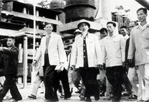 Vận dụng sáng tạo quan điểm của Đảng và tư tưởng Hồ Chí Minh về công nghiệp hoá xã hội chủ nghĩa trong giai đoạn hiện nay