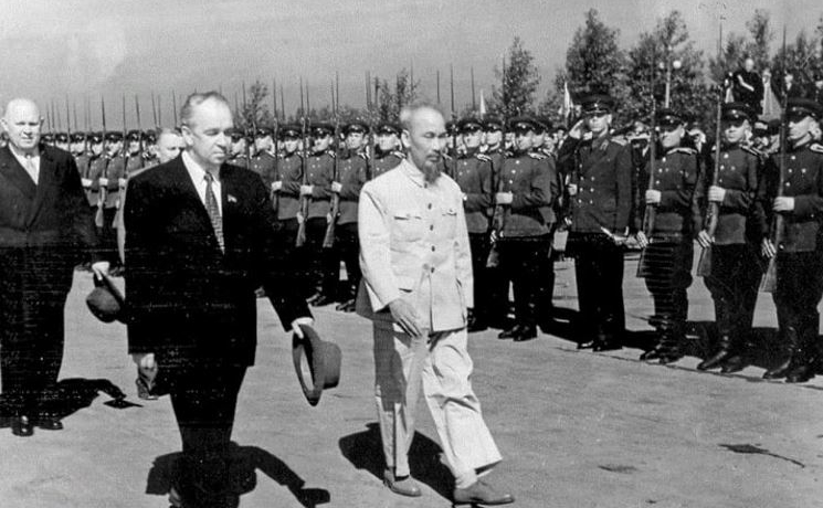 Vận dụng tư tưởng ngoại giao kinh tế Hồ Chí Minh trong quan hệ Việt Nam - Liên bang Nga
