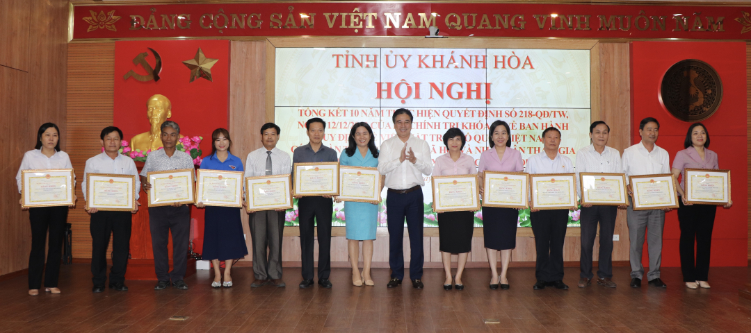 Tổng kết 10 năm thực hiện Quyết định số 218 của Bộ Chính trị