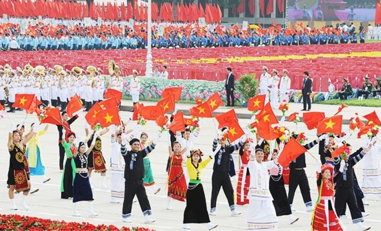 Phát huy vai trò của dư luận xã hội trong bảo vệ nền tảng tư tưởng của Đảng