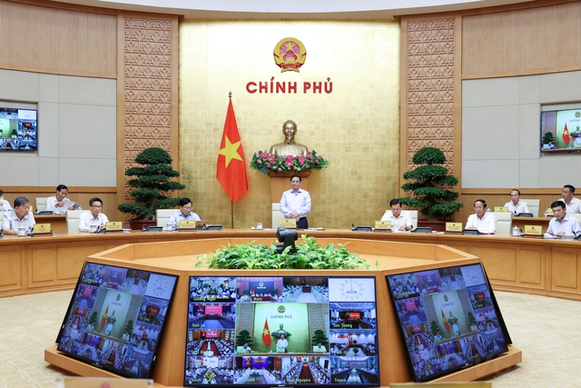 Thủ tướng: Sẵn sàng các phương án, kịch bản, nhân lực, trang thiết bị để khám chữa bệnh và phòng chống dịch