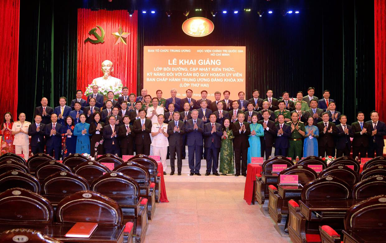 Thực hiện tư tưởng Hồ Chí Minh về “giữ chủ nghĩa cho vững”, vấn đề cốt tử trong xây dựng đội ngũ cán bộ, nhất là cán bộ cấp chiến lược