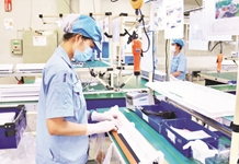 Cấp thiết mở cửa để kinh tế phục hồi