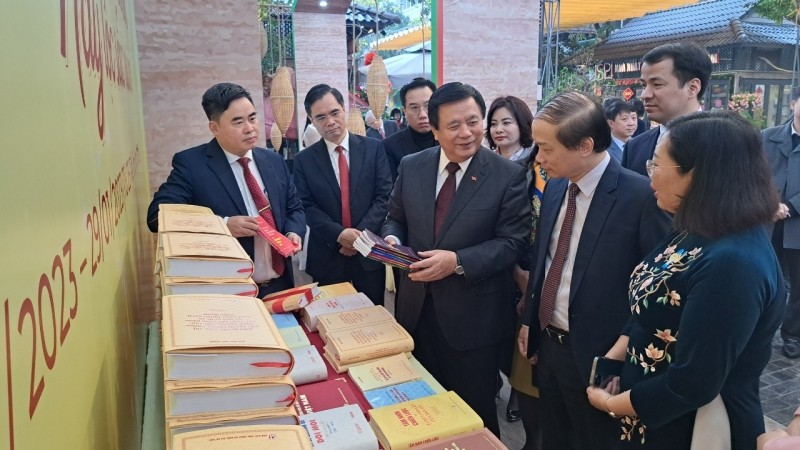  Chủ nghĩa Mác-Lênin là nền tảng tư tưởng của Đảng 