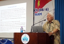 Khai mạc triển lãm sách và báo cáo chuyên đề về biển, hải đảo