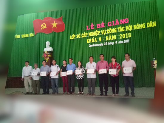 Bế giảng Lớp Sơ cấp nghiệp vụ công tác Hội Nông dân khóa V (thời gian 3 tháng) tại thành phố Cam Ranh