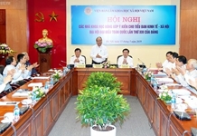 Thủ tướng Nguyễn Xuân Phúc chủ trì Hội nghị các nhà khoa học đóng góp ý kiến cho Tiểu ban Kinh tế - Xã hội