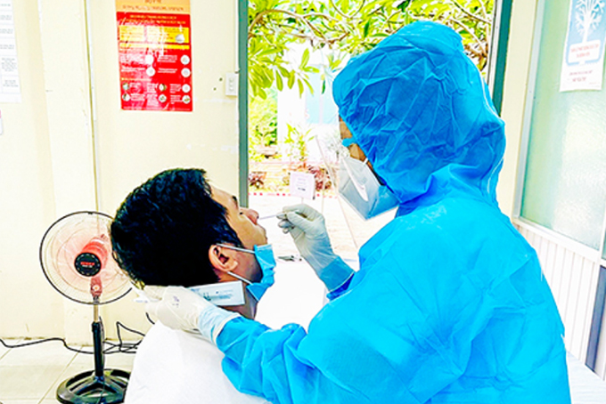 Tăng cường xét nghiệm nhanh Covid-19