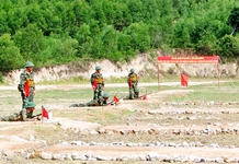 Tiểu đoàn 460 học tập và làm theo Bác