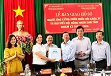 Ủy ban Bầu cử tỉnh: Bàn giao hồ sơ người ứng cử đại biểu Quốc hội và HĐND tỉnh