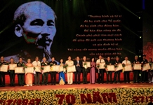 Phấn đấu đến năm 2020, 100% gia đình người có công có mức sống bằng hoặc cao hơn mức sống trung bình