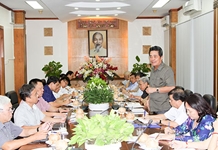 Tiếp tục gỡ khó để phát triển khu vực vịnh Cam Ranh