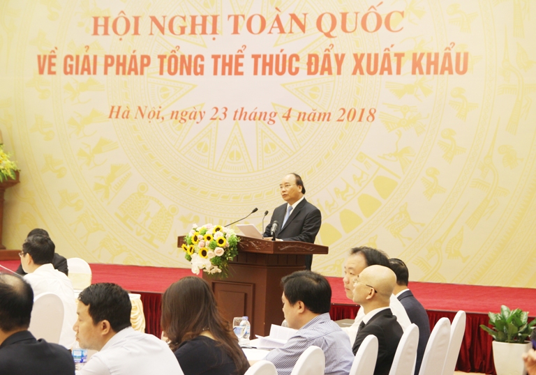 Tìm giải pháp tổng thể thúc đẩy xuất khẩu