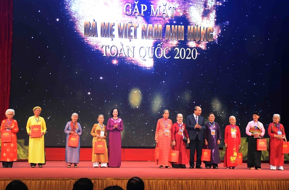 Gặp mặt đại biểu Mẹ Việt Nam Anh hùng toàn quốc năm 2020