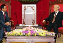 Tổng Bí thư Nguyễn Phú Trọng tiếp Đoàn đại biểu Văn phòng T.Ư Đảng NDCM Lào