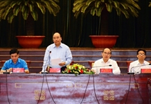 Thủ tướng Chính phủ Nguyễn Xuân Phúc gặp gỡ công nhân, lao động kỹ thuật cao