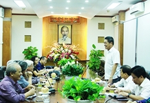 Làm việc với Hội đồng tư vấn xây dựng Bảo tàng tỉnh