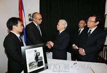 Lãnh đạo Đảng, Nhà nước, Chính phủ viếng Lãnh tụ Cuba Fidel Castro Ruz