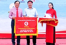 Mít tinh hưởng ứng Chương trình Hành trình đỏ