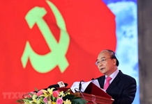 Đặt tượng Bác với nông dân để tưởng nhớ công lao trời biển của Người