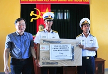 Thăm, làm việc tại đảo Đá Tây, Trường Sa