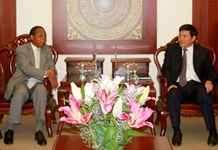 stt-Lãnh đạo tỉnh Khánh Hòa tiếp xã giao Đại sứ Cộng hòa Mozambique