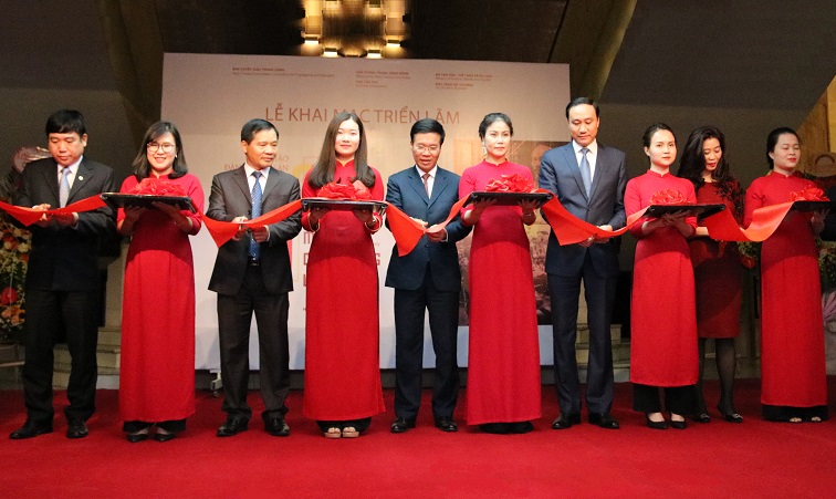 ​“Tự hào 90 năm Đảng Cộng sản Việt Nam - Một chặng đường vẻ vang”