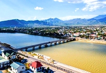 Phấn đấu xây dựng huyện Diên Khánh thành thị xã