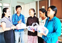 Hàng viện trợ của Chính phủ Nga: Đã đến tay người dân