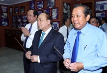 Thủ tướng dâng hương, tưởng nhớ các đồng chí nguyên lãnh đạo Nhà nước, Chính phủ