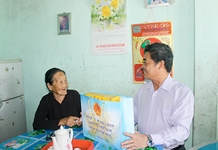 Tri ân người có công