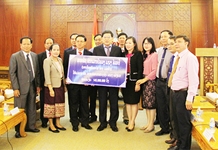 Thắm tình hữu nghị Khánh Hòa - Attapư