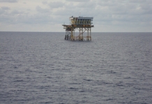 Điểm tựa giữa trùng khơi